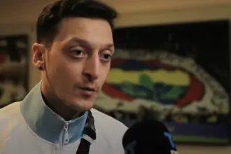 Mesut Özil