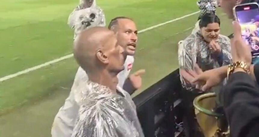 Neymar clashes with fan after ghost goal and Santos meltdown - Watch