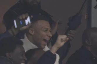 Kylian Mbappé smilles when brother Ethan scores against PSG