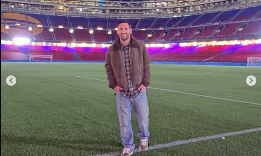 Lionel Messi back at Camp Nou